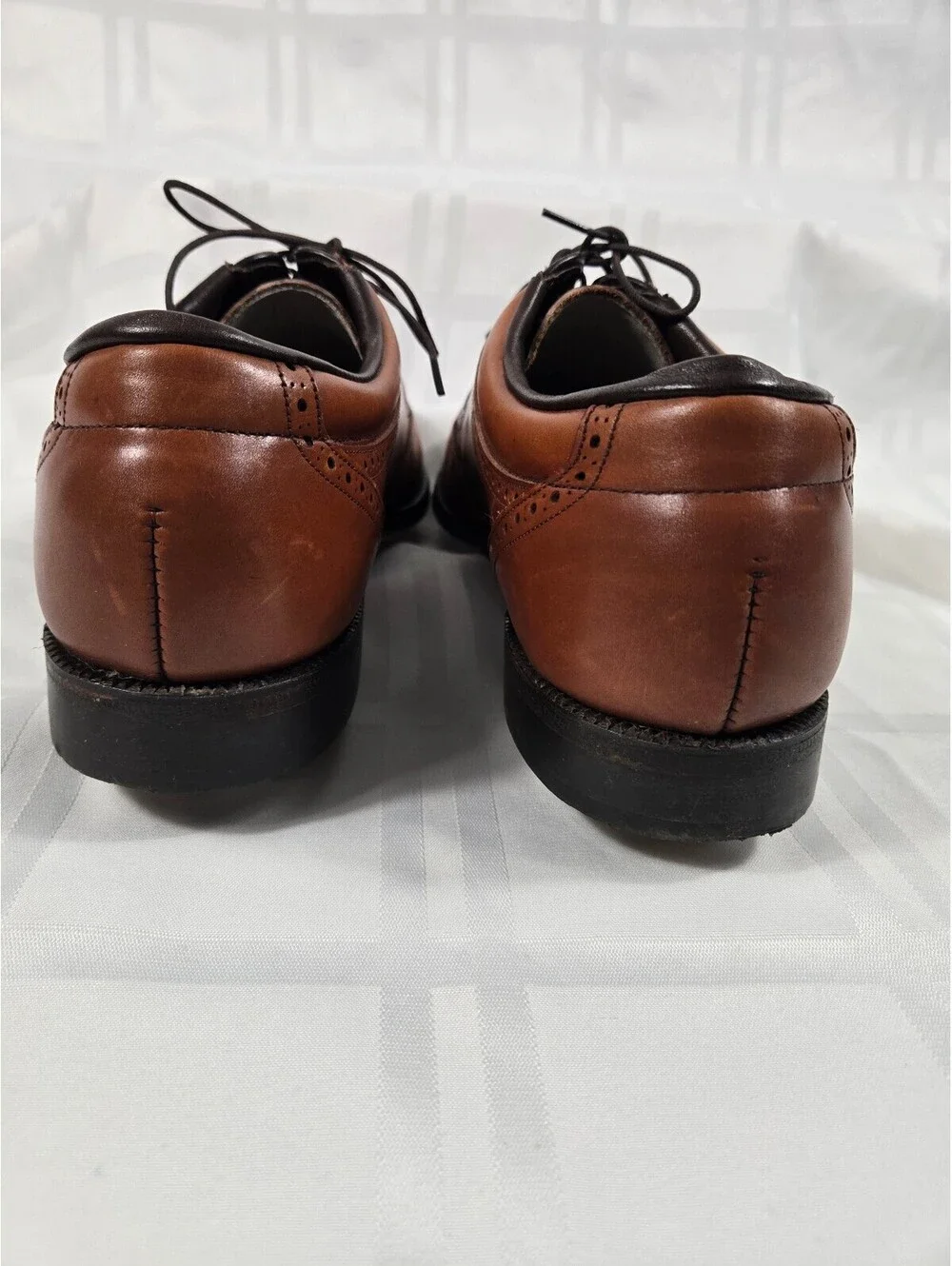 VTG Foot-Joy Classics Wingtip Golf Shoes 10D Metal Spikes